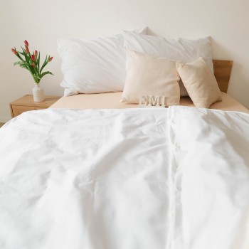 emi_liora_feher_pamutszaten_agynemuhuzat