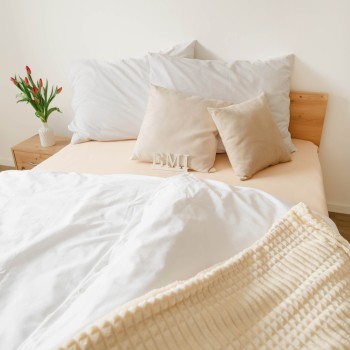 emi_liora_feher_pamutszaten_agynemuhuzat