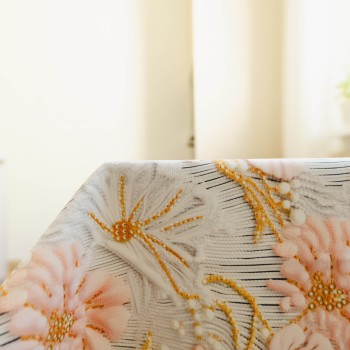 emi_sylvet_asztalterito