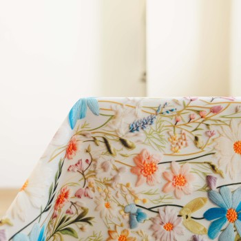 emi_aurelia_asztalterito