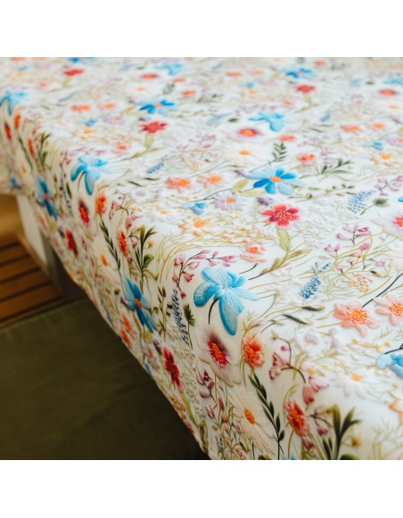 emi_aurelia_asztalterito