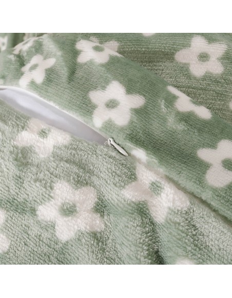 emi_lorien_mikrolpuss_agynemuhuzat