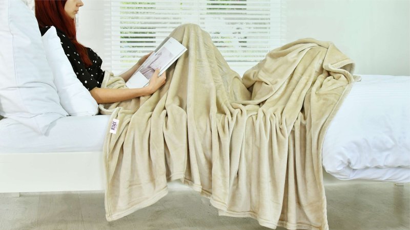 oriešková deka z mikrovlákna