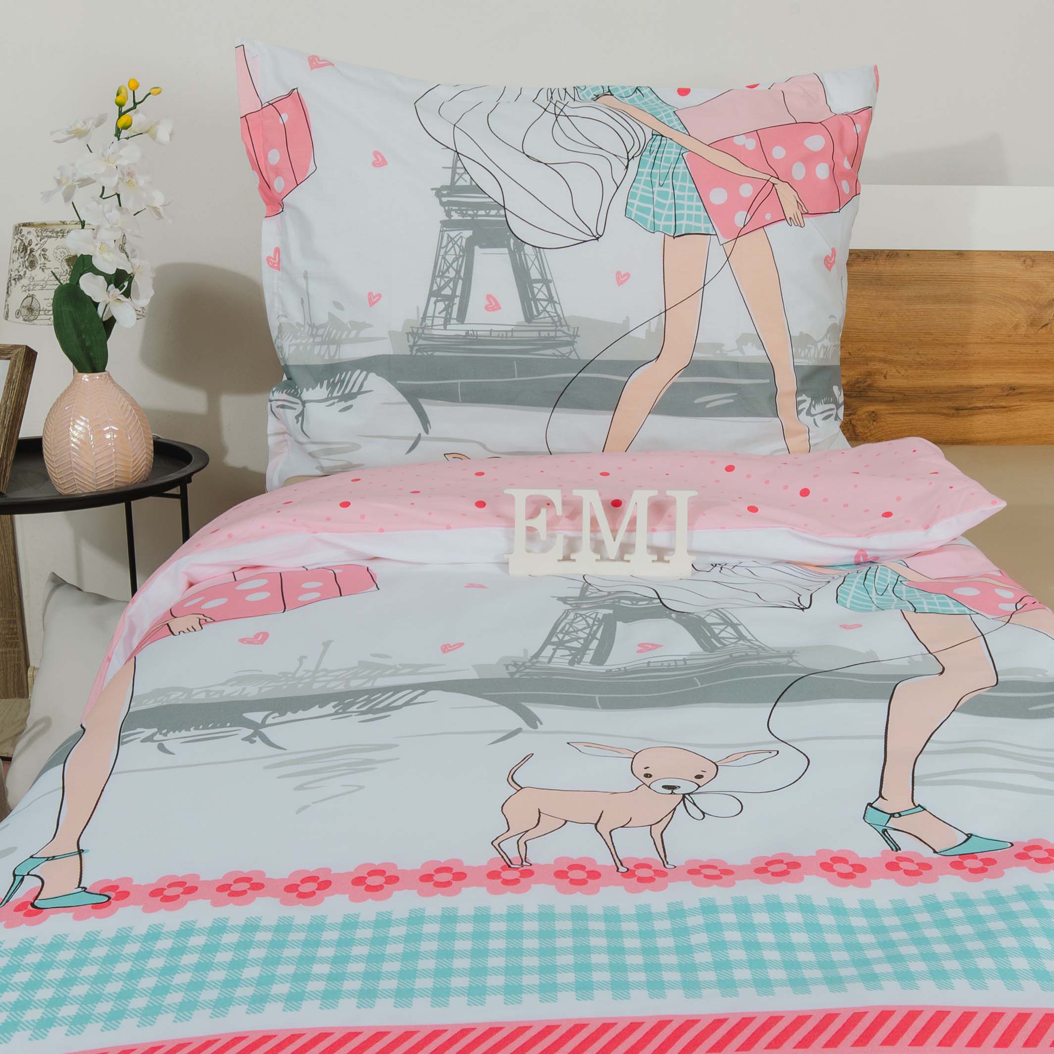 detske_obliecky_eiffel_emi