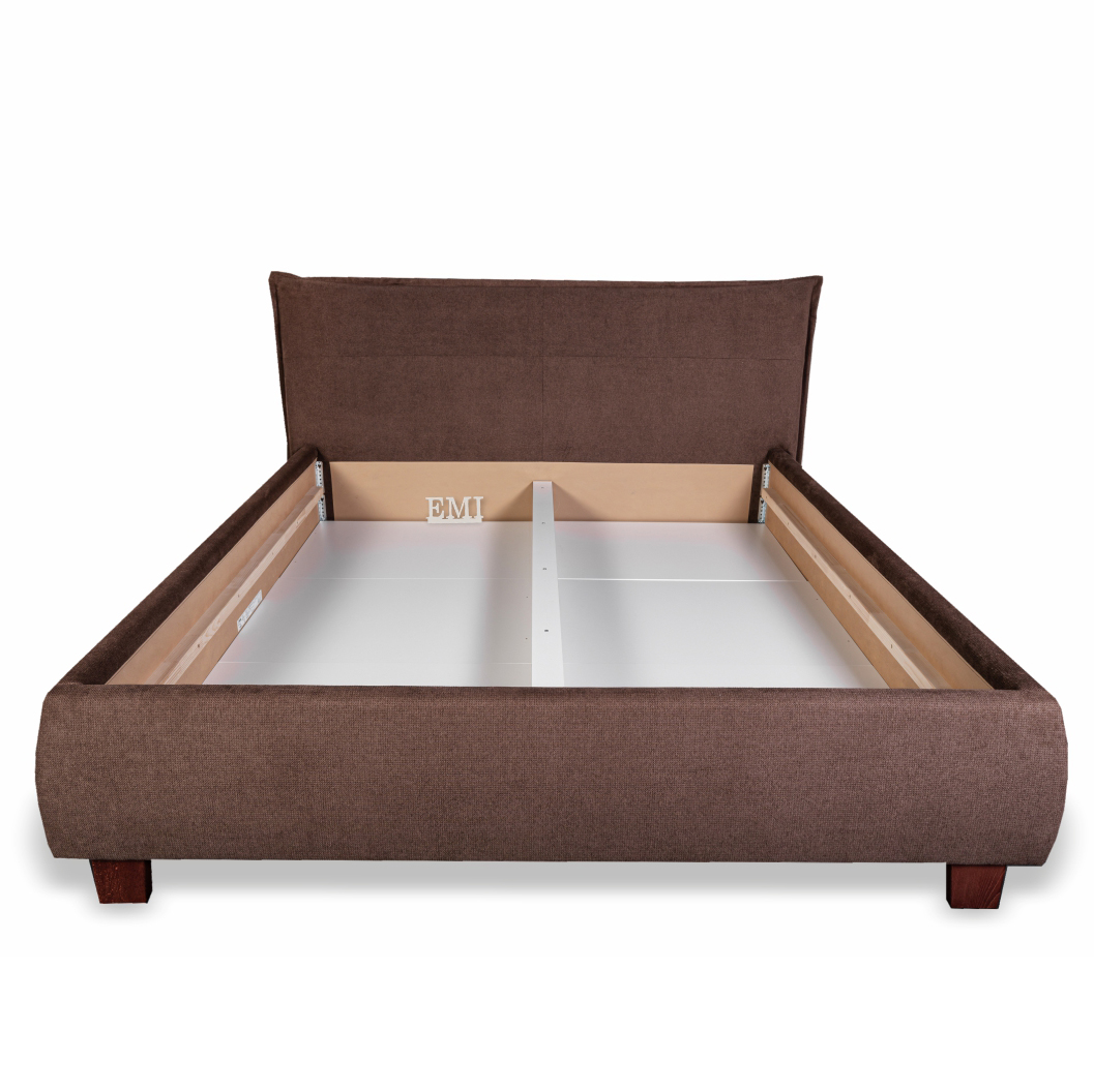 calunena_manzelska_postel