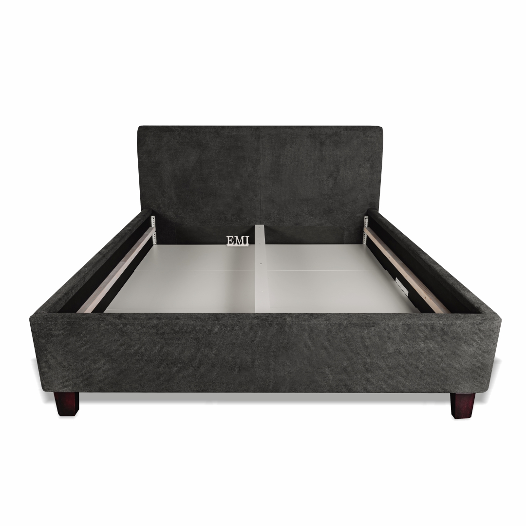 calunena_postel_zefira_emi