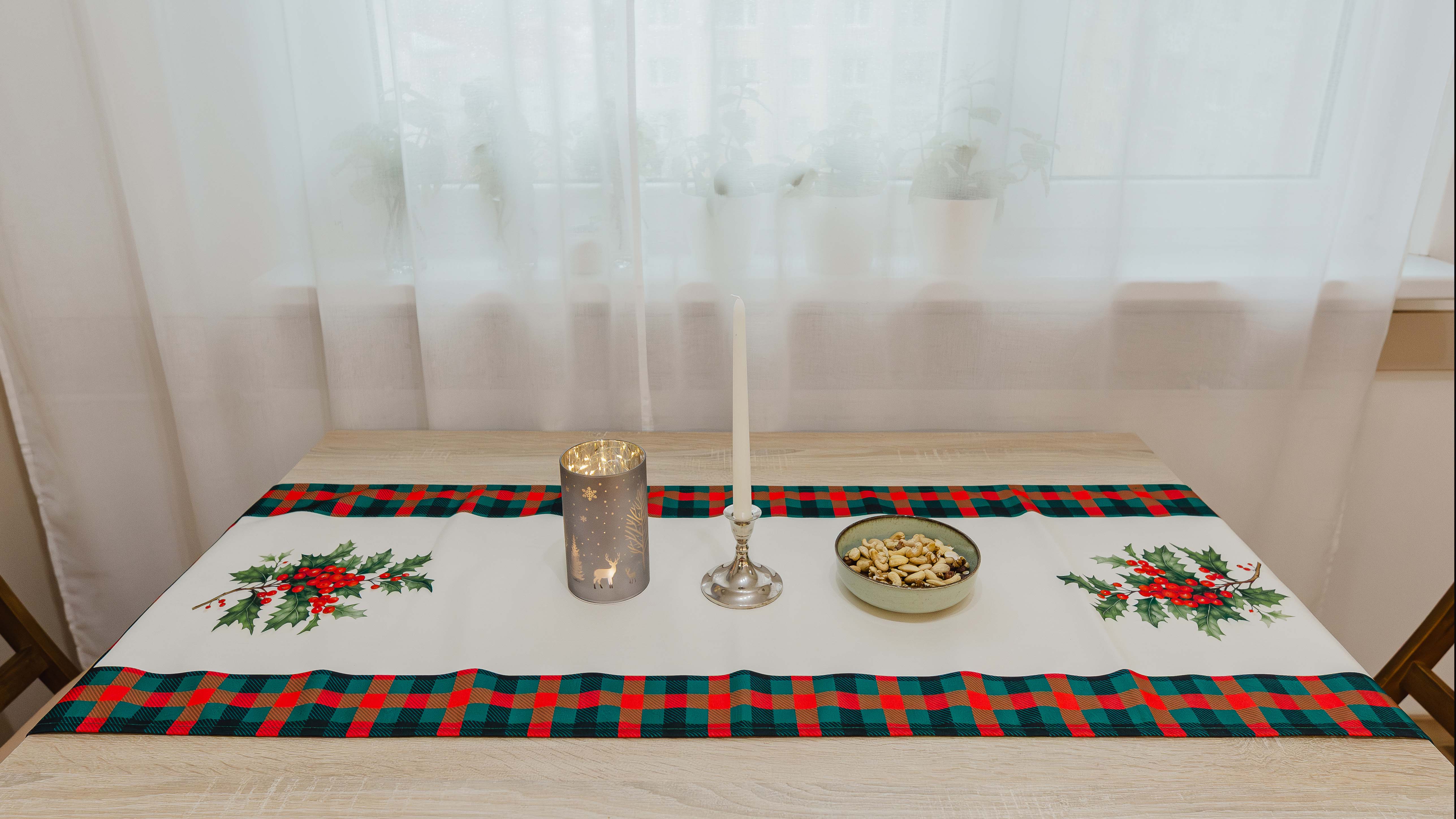 obrus_na_vianoce_holly_emi