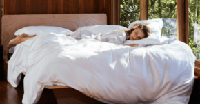 HOGYAN TARTSUK TISZTÁN  A MATRACOT EGYSZERŰEN, GYORSAN ÉS OLCSÓN